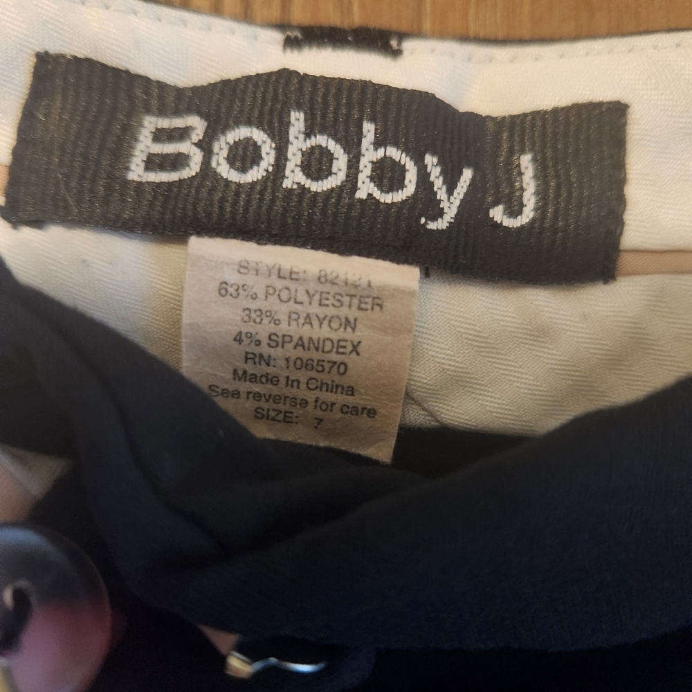 Classic Black Women's Trousers - Picture 3 of 3
